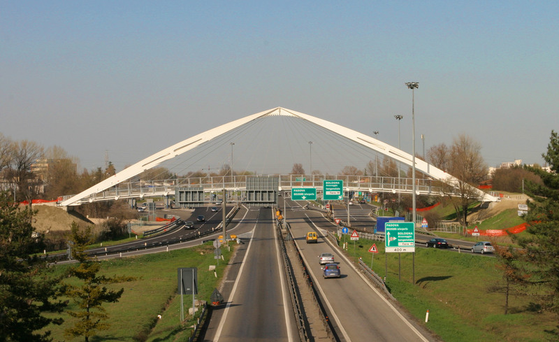 MJW structures | Pedestrian bridge over A13 Highway